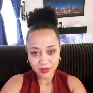 Meet your Posher, Nina